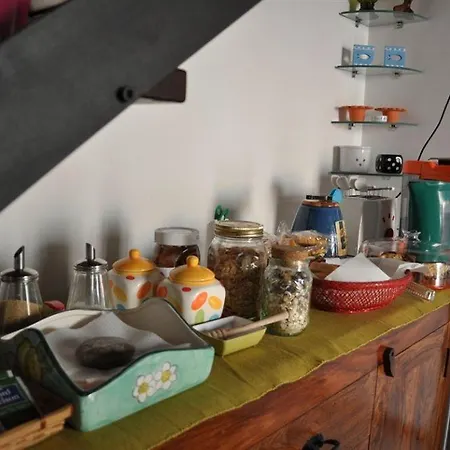 La Casa Di Marzapane Alojamento de Acomodação e Pequeno-almoço 2*